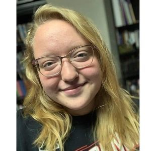 Meet your Posher, Abigail